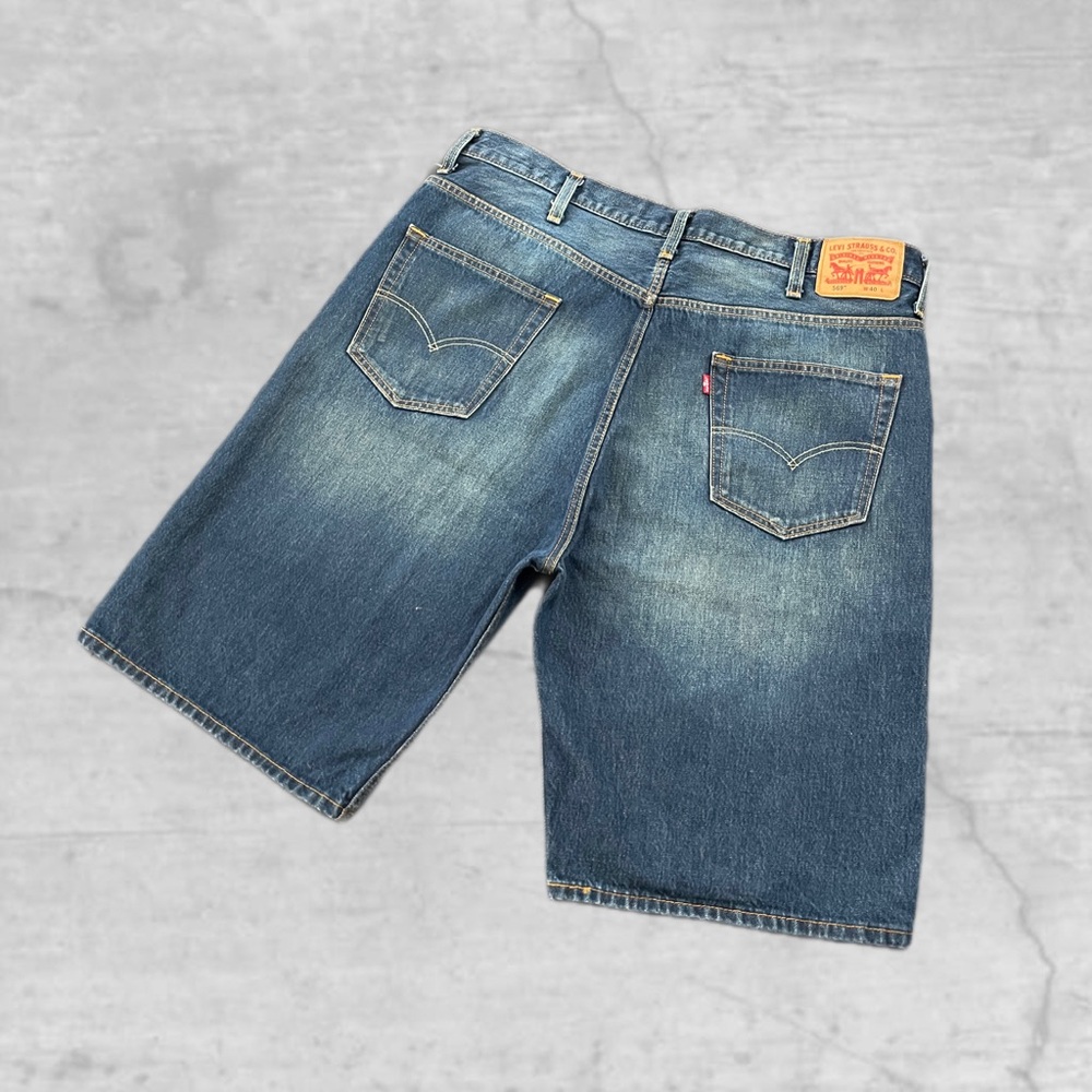 Men's Levi's 569 denim shorts, size 40, blue, flat front, high rise, five pocket